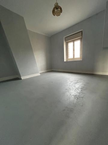 À vendre – Lot de deux logements dans village proche centre BLENEAU (89)