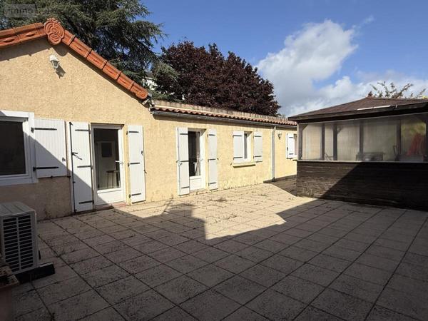 Maison à vendre à Cholet dans le Maine-et-Loire (49300), ref : 49058-1572   
Sacré coeur