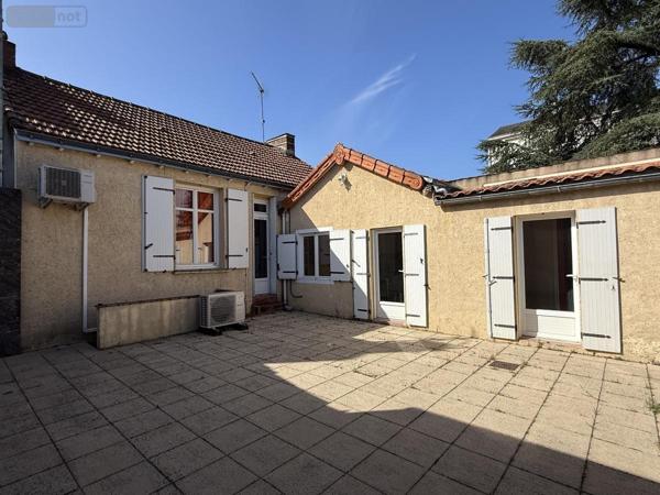 Maison à vendre à Cholet dans le Maine-et-Loire (49300), ref : 49058-1572   
Sacré coeur