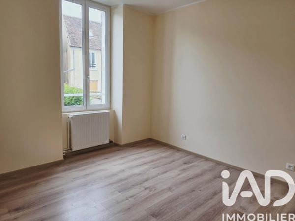 Location appartement 4 pièces 93,65 m² Villeneuve-sur-Yonne