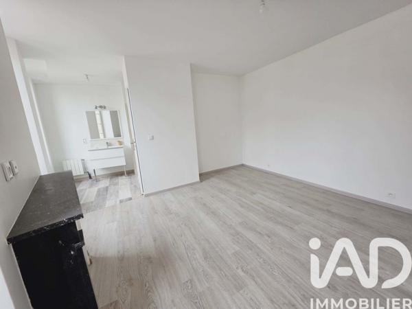 Location appartement 4 pièces 93,65 m² Villeneuve-sur-Yonne