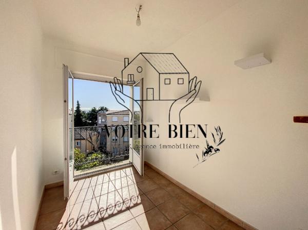 MANOSQUE : appartement T3 (62 m²) à louer