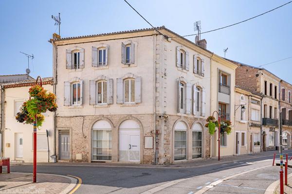 A vendre immeuble de rapport à Sainte-Livrade-sur-Lot