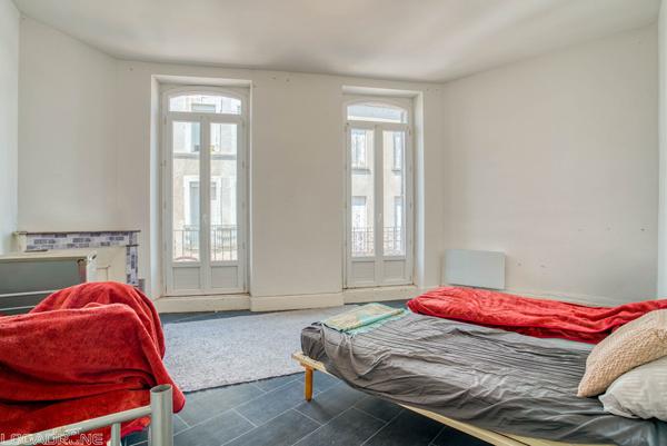 A vendre immeuble de rapport à Sainte-Livrade-sur-Lot
