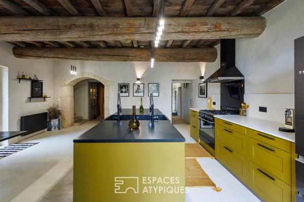 Demeure de maître et sa tour du XVIe siècle