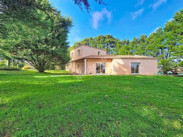 Maison à vendre 7 pièces - Cugand