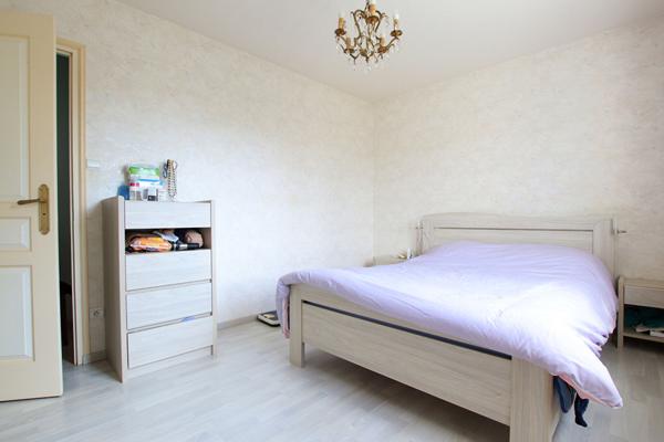 Maison - 7 pièces - 192 m²