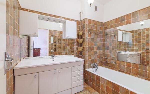 Appartement à vendre    5 pièces • 113,11 m2 Nice