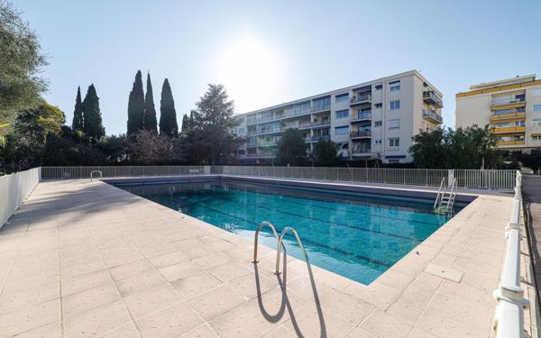 Appartement à vendre    5 pièces • 113,11 m2 Nice