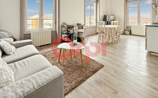 Appartement à vendre    2 pièces • 42,09 m2 Lyon 3