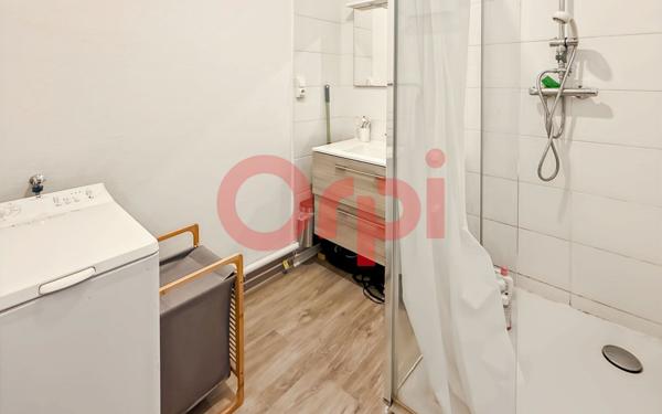 Appartement à vendre    2 pièces • 42,09 m2 Lyon 3