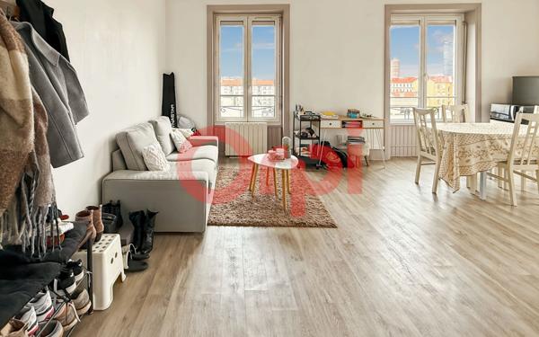 Appartement à vendre    2 pièces • 42,09 m2 Lyon 3