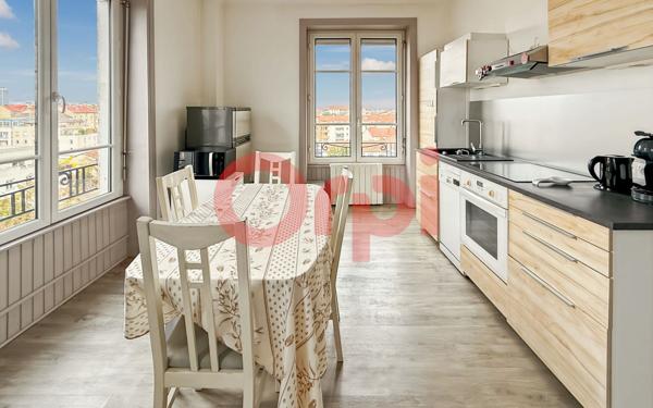 Appartement à vendre    2 pièces • 42,09 m2 Lyon 3