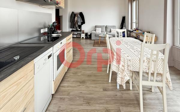 Appartement à vendre    2 pièces • 42,09 m2 Lyon 3