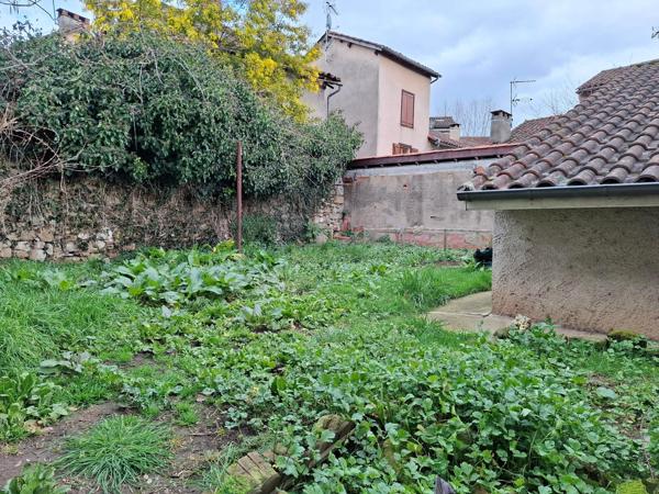 Rare ! maison de ville avec jardin en plein coeur historique de Figeac !