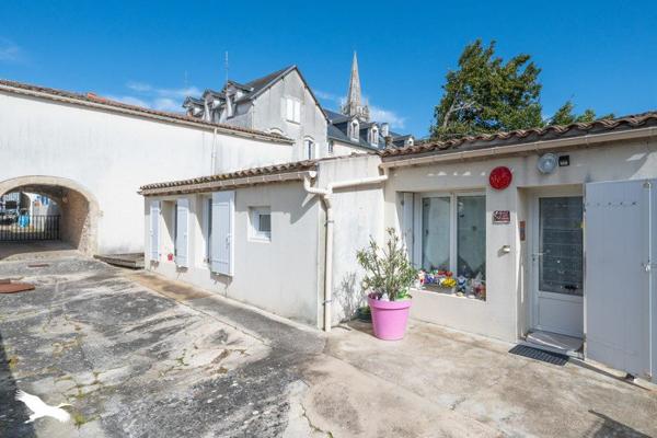 Immeuble à vendre |  Marennes |  231 m²
