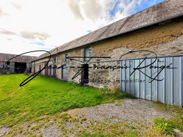 Saint-Germain d'elle, maison à finir de rénover avec trois chambres, dépendances et 2 hectares de terrain !!!