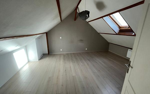 Maison à vendre    3 pièces •  Rozay-en-Brie