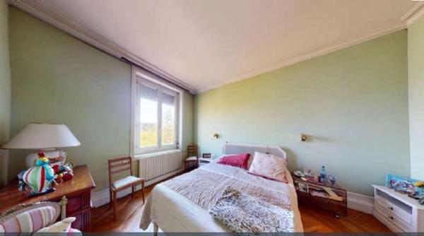 Appartement
         2 pièces
        - 38 m² 169 000 € *