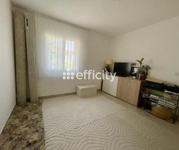 Maison
         5 pièces
        - 167 m² Exclusivité 410 000 € *