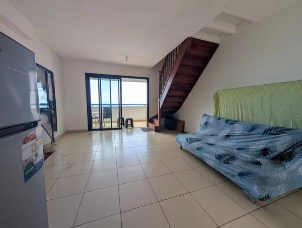 ETANG SAINT-LEU  (≈ 400 m alt) – T3 VUE MER PANORAMIQUE – 70 m² – 210 000 € HAI