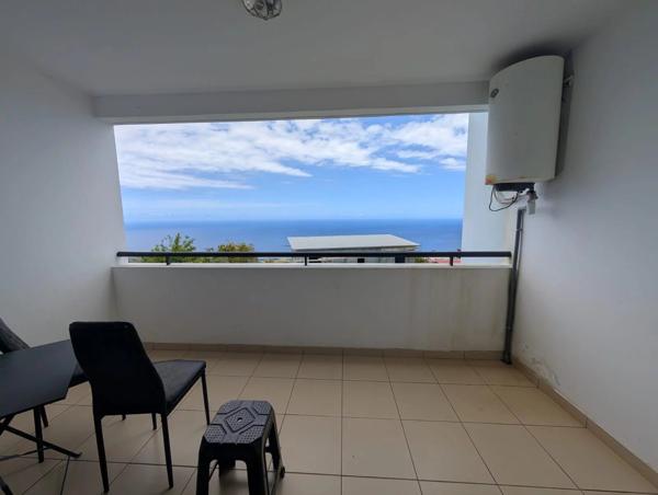 ETANG SAINT-LEU  (≈ 400 m alt) – T3 VUE MER PANORAMIQUE – 70 m² – 210 000 € HAI