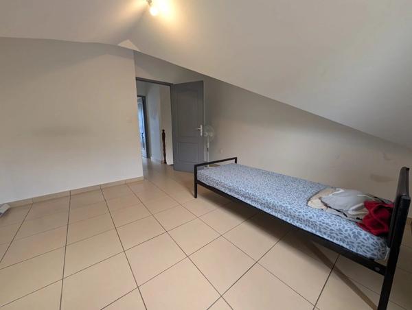 ETANG SAINT-LEU  (≈ 400 m alt) – T3 VUE MER PANORAMIQUE – 70 m² – 210 000 € HAI