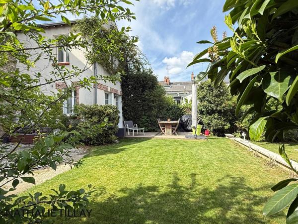Orléans Dunois, Maison à vendre  avec jardin, piscine et stationnements