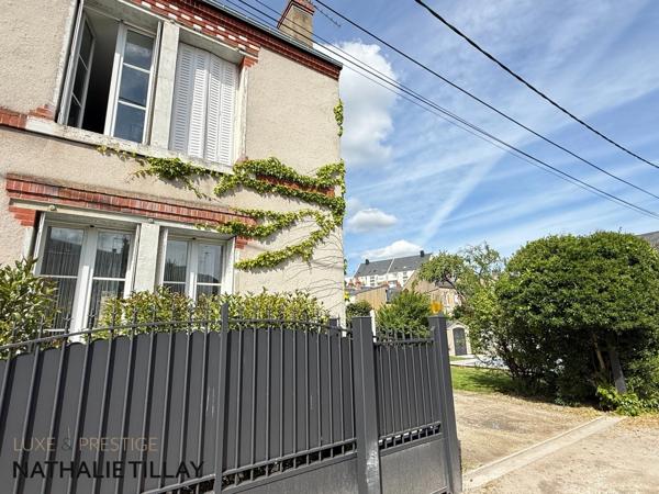 Orléans Dunois, Maison à vendre  avec jardin, piscine et stationnements