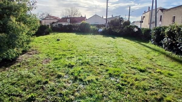 Terrain à vendre de 310,00 m² REZE (44), exposition Sud-Est / Sud-Ouest