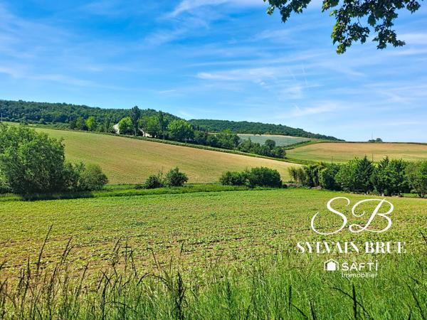 Terrain à bâtir, divisible avec ruisseau à Lauzerte
