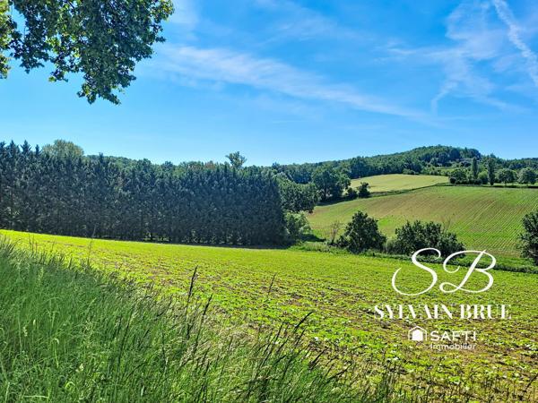 Terrain à bâtir, divisible avec ruisseau à Lauzerte