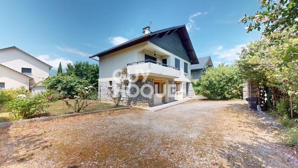 Maison 9 pièces à vendre à Jacob-Bellecombette - Investissement idéal