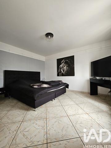 Appartement à vendre 4 pièces 131 m² Cosnes-et-Romain