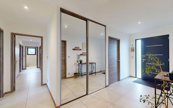 Maison à vendre    5 pièces •  Sainte-Radegonde