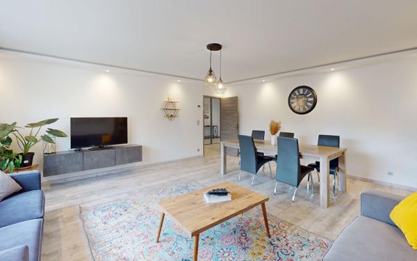 Maison à vendre    5 pièces •  Sainte-Radegonde