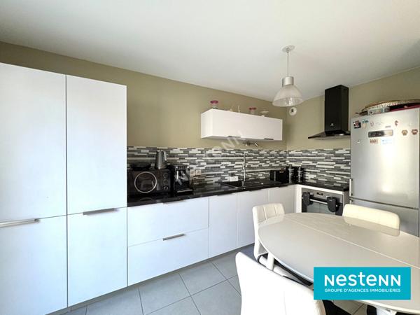 T4, REZ-DE-JARDIN, 3 CHAMBRES , GARAGE DOUBLE , LUMINEUX