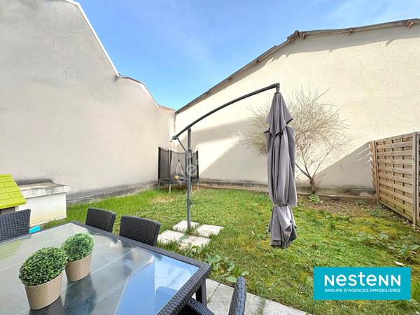 T4, REZ-DE-JARDIN, 3 CHAMBRES , GARAGE DOUBLE , LUMINEUX
