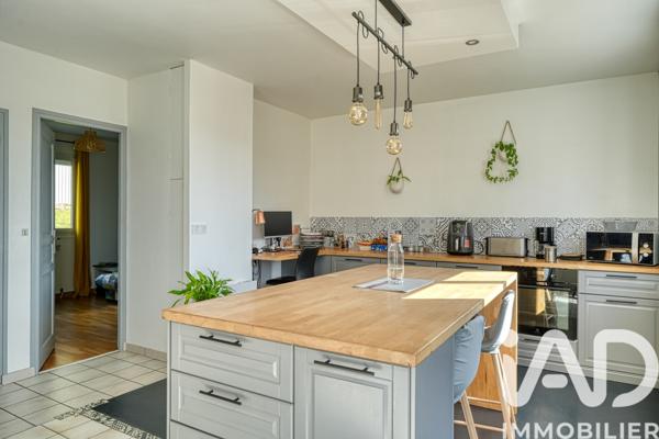 Maison à vendre 7 pièces 168 m² Briis-sous-Forges