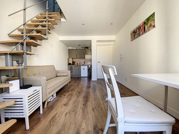 Location                                                      Appartement
                        
                     2 pièces                      26 m2                     à Nice