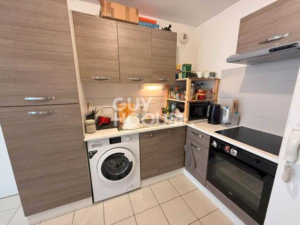 EXCLUSIVITE - à vendre à PERPIGNAN (66000) quartier gare - Appartement F2 de 37,73 m² - vendu Loué - avec terrasse et parking