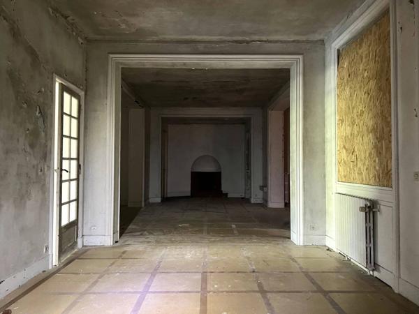 Villa de prestige-434 m2-terrain env 10 000m2