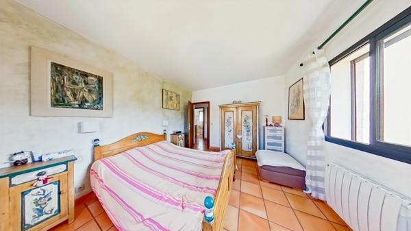 Dpt Pyrénées Orientales (66) - À vendre Villa 139 m² avec Terrasse – Piscine – Garage – Dépendances – Terrain de 1 000 m² environ