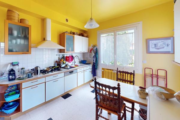 Maison 9 pièces - 200 m²