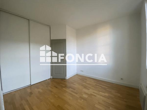 Location Appartement 2 pièces 35.3 m² - 14 RUE SAINT JULIEN Uzes 30700