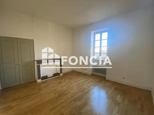 Location Appartement 2 pièces 35.3 m² - 14 RUE SAINT JULIEN Uzes 30700