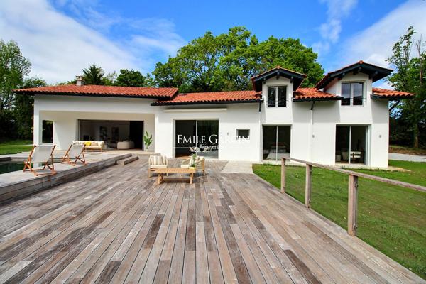 À vendre -  Maison - Ascain -  piscine et vues