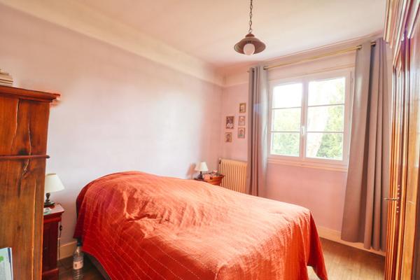 Antony - Maison familiale 133 m², jardin sans vis-à-vis, double garage, centre-ville à pied