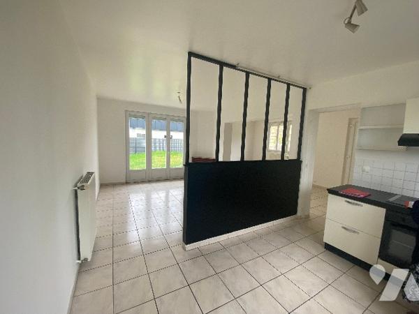 PROCHE CAEN DEMI LUNE MAISON INDIVIDUELLE F 4 LUMINEUSE AVEC TERRAIN