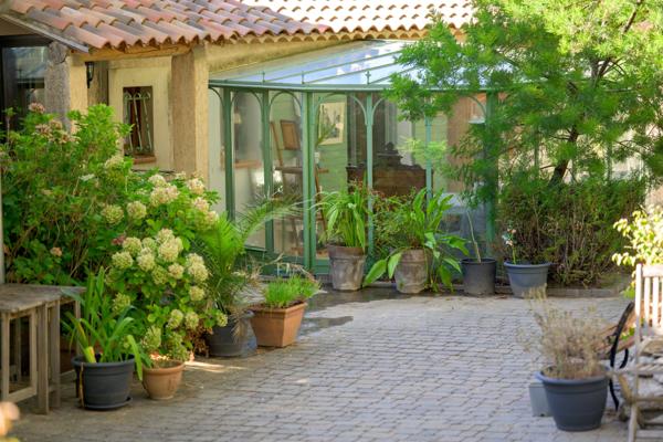 Maison
         9 pièces
        - 265 m² Bien prestige 995 000 € *